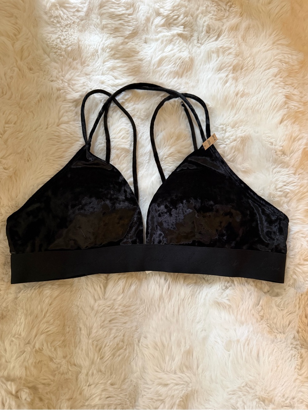 New Victoria Secret XL velvet Bralette with soft removable inserts no wire